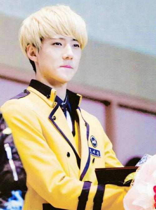 灿烈爸爸照片,揭秘明星父亲的真实魅力